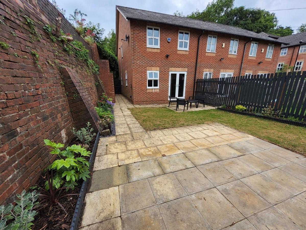 Nomastay: Corporate & Family Suites Near Hospital & University Sheffield Exterior photo